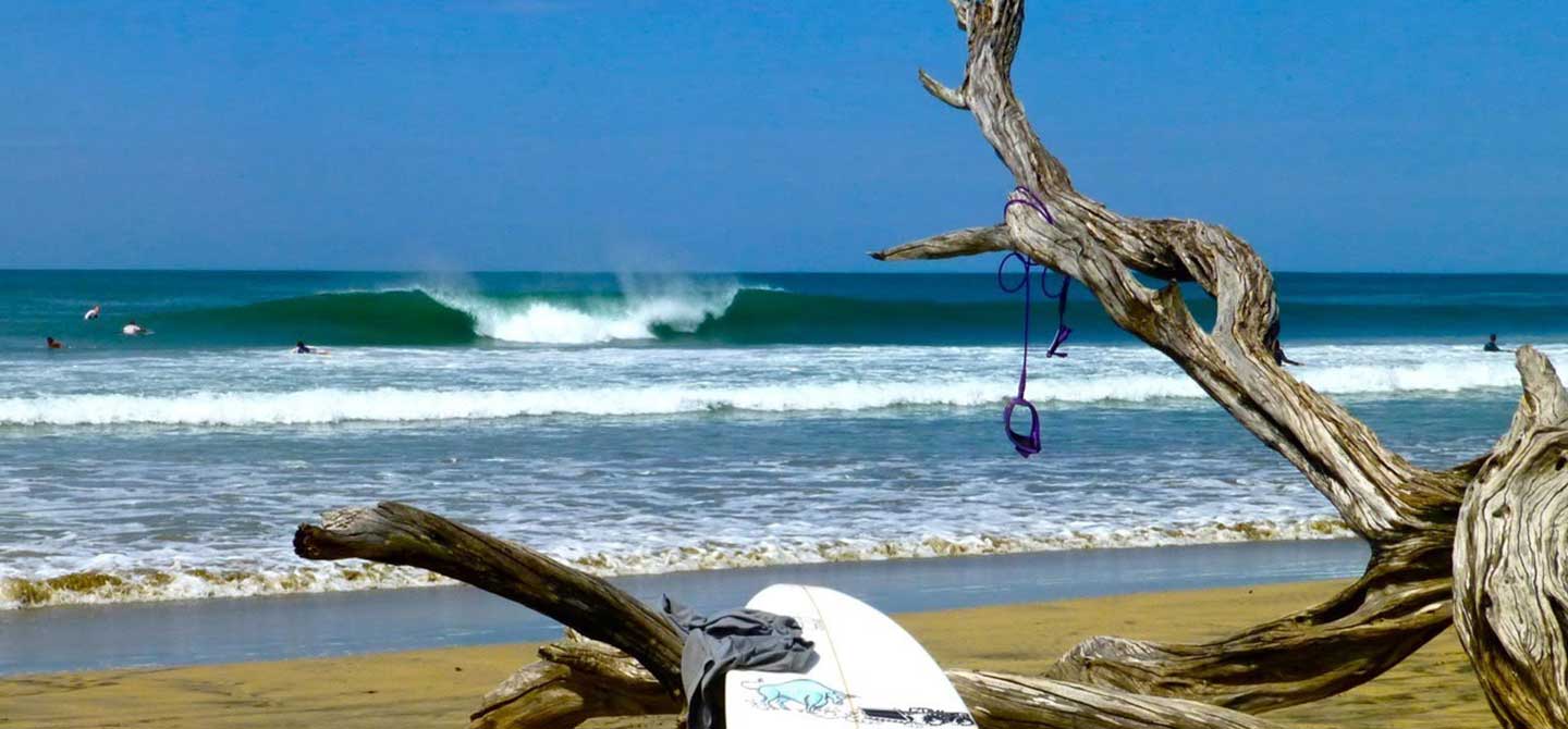 Skyway Surfing In Costa Rica 101 Costa Rica Flights Fly With Your Surf Board Costa Surfing Guide